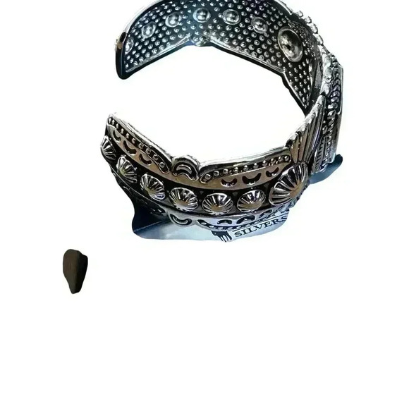 Montana Silversmiths Flourished Turquoise Cuff Bracelet Western Lifestyle New - Picture 5 of 7